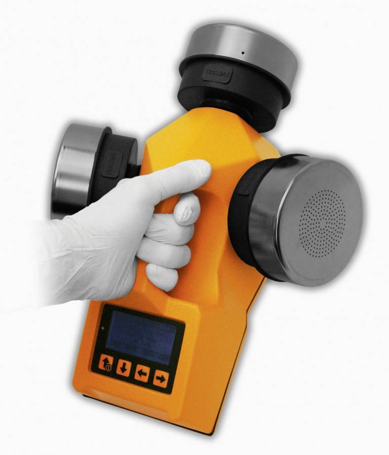 Lab Bas Device PRESS REVIEW RAPIDMICROBIOLOGY | ORUM INTERNATIONAL © All rights reserved.